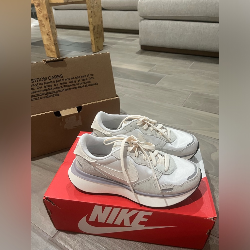 NWT Nike Phoenix Waffle Sneakers
